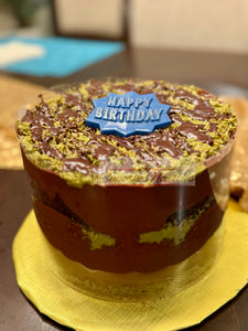 Dubai Chocolate Cake Houston TX, Dubai Chocolate Strawberry Cups, Dubai Chocolate Cake Cups, Dubai Chocolate Brownie Cake - Local Pickup in Richmond TX —  Eid Party Favors Ramadan Eid Desserts Package Eid Gift Eid Al Adha Pistachio Kunafa Cake