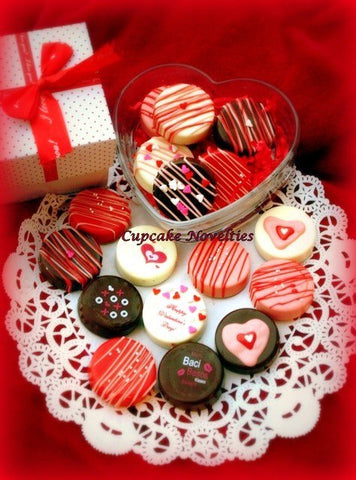 Valentine&#39;s Day Edible Gifts Chocolate Oreos Cookies Pops Love Message Hearts Kisses Anniversary Gift Party Favors Sweets Pink Red White